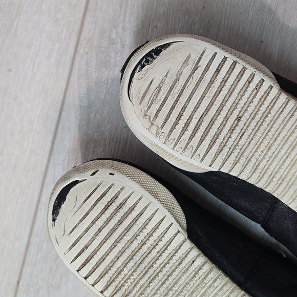 Frye Women Leather Loafer Slip on flats shoes sz 8M - Picture 14 of 16